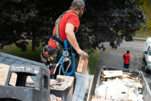 Florida Roofing Companies vs. Out-of-State Storm Chasers: What Homeowners Must Know